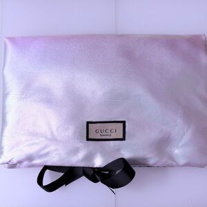 NWT Authentic Gucci Holiday Pouch Travel Jewelry Soft Iridescent Flowers Fabric